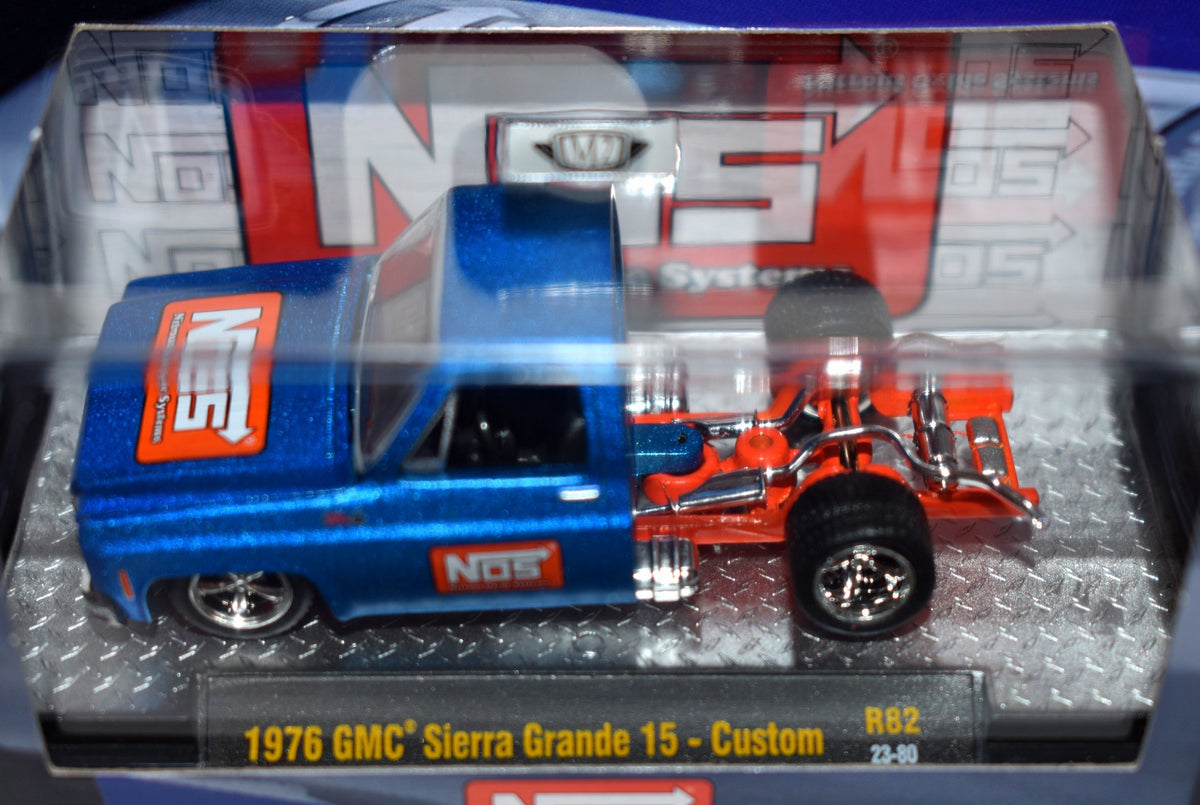 M2 Machines Auto-Trucks - NOS 1976 GMC Sierra Grande 15 Custom Truck