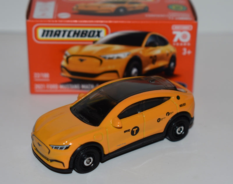 Matchbox  Power Grabs  Ford Mustang e NYC Taxi Cab
