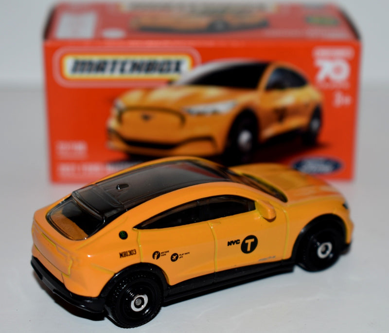 Matchbox  Power Grabs  Ford Mustang e NYC Taxi Cab