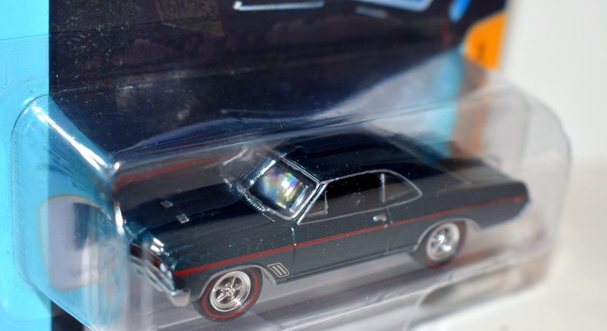 Johnny Lightning - Classic Gold - 1967 Buick GS 400