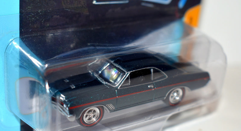 Johnny Lightning - Classic Gold - 1967 Buick GS 400