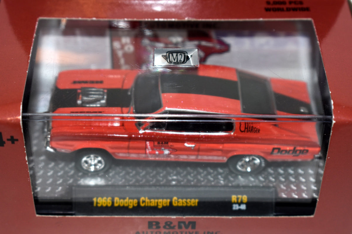 M2 Machines Auto-Thentics - 1966 Dodge Charger Gasser