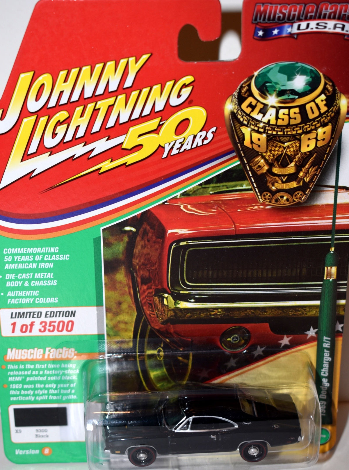 Johnny Lightning Muscle Cars USA - 1969 Dodge Charger R/T
