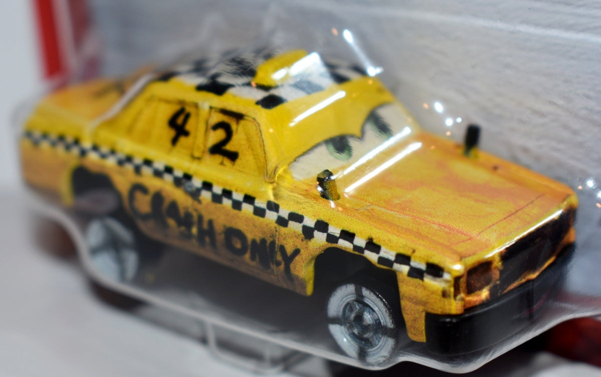 Disney CARS -  Faregame - Demolition Derby Ford Crown Victoria Taxi