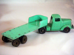 Tootsietoy 1947 Mack L-Line Stakeside Truck