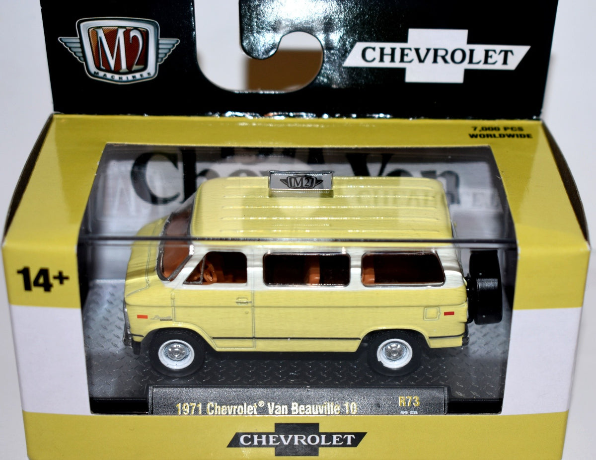 M2 Auto Meets - 1971 Chevrolet Beauville 10 Van