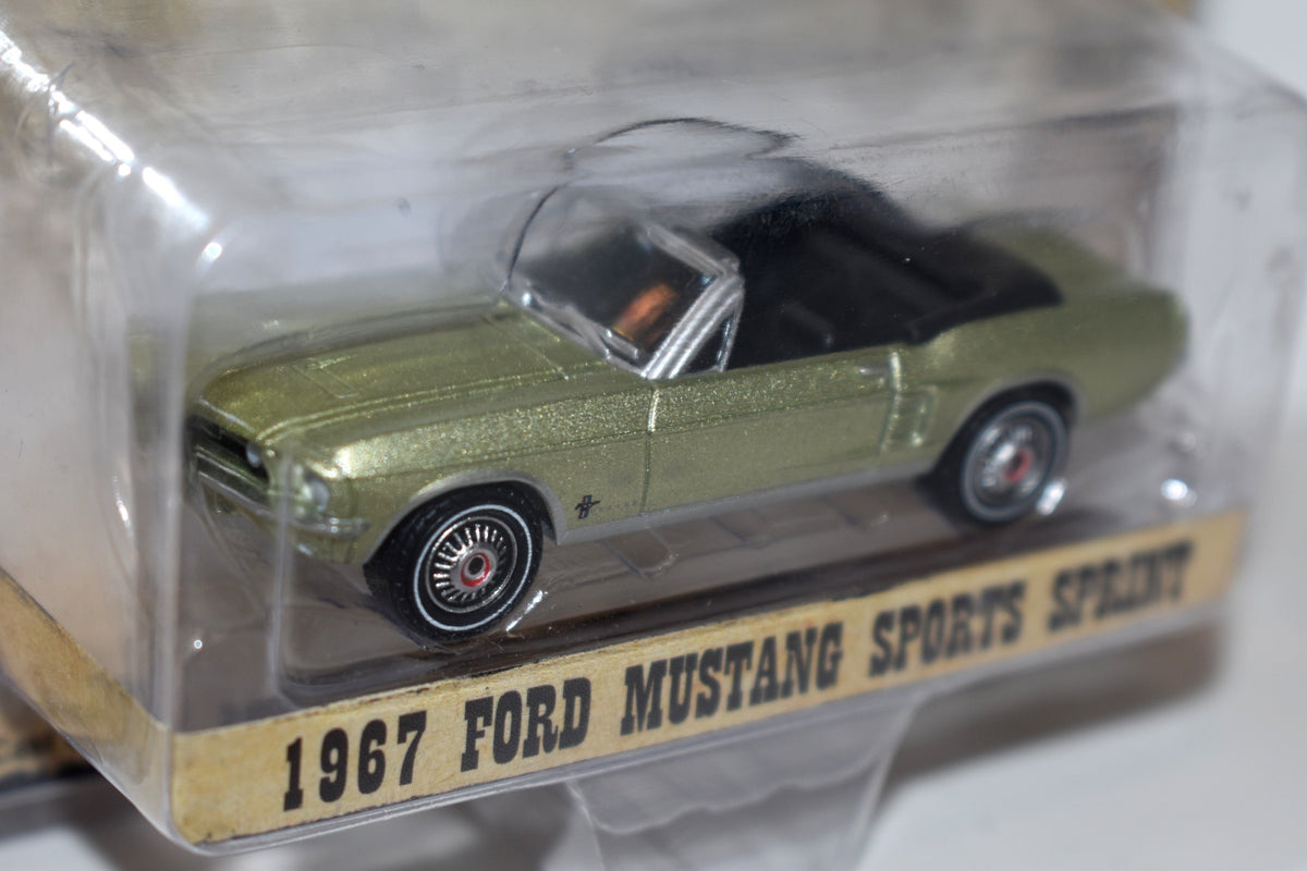 Greenlight Exclusive - 1967 Ford Mustang Sports Sprint Convertible