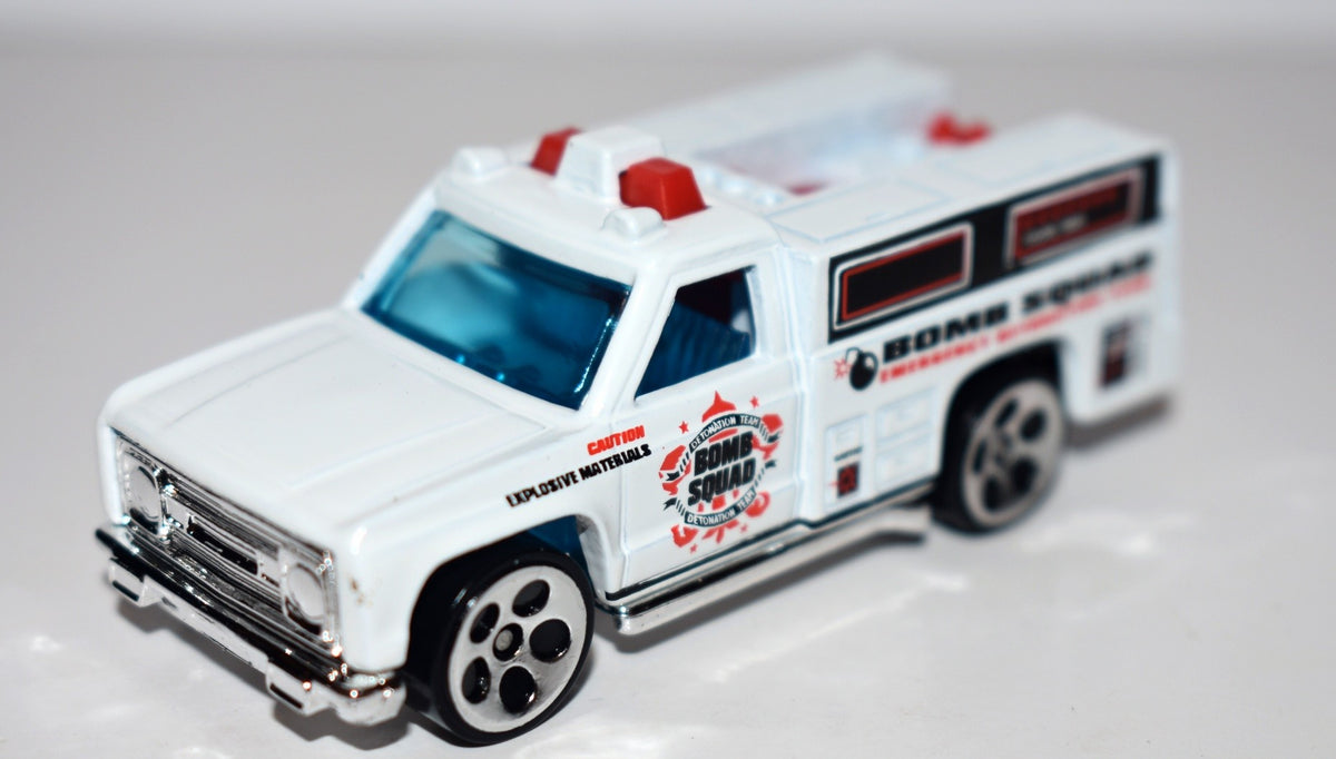 Hot Wheels  - (1999) - Police Bomb Squad Truck