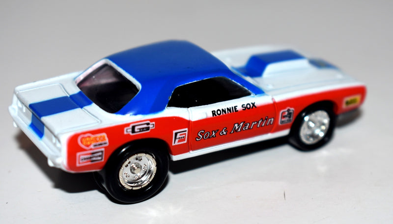 Johnny Lightning Dragsters USA - 1971 Sox and Martin Plymouth Hemi Cuda