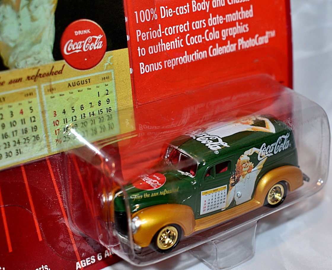 Johnny Lighting Coca-Cola Calendar Girls - 1940 Ford Sedan Delivery