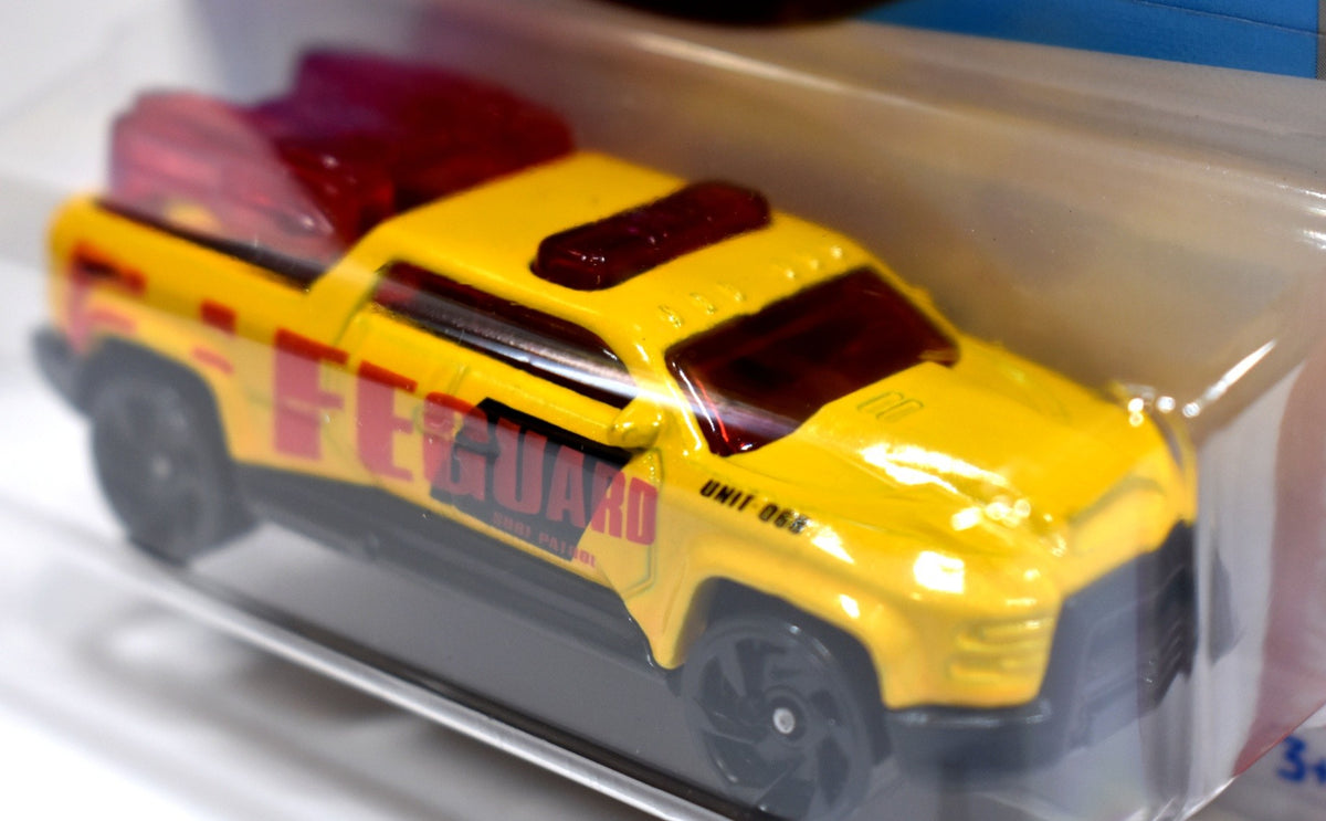 Hot Wheels - Surf Duty - Lifeguard Surf Patrol Pickup Truck