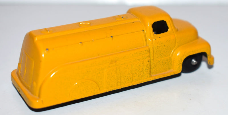 TootsieToy 1955 Ford C600 Oil Tanker Truck