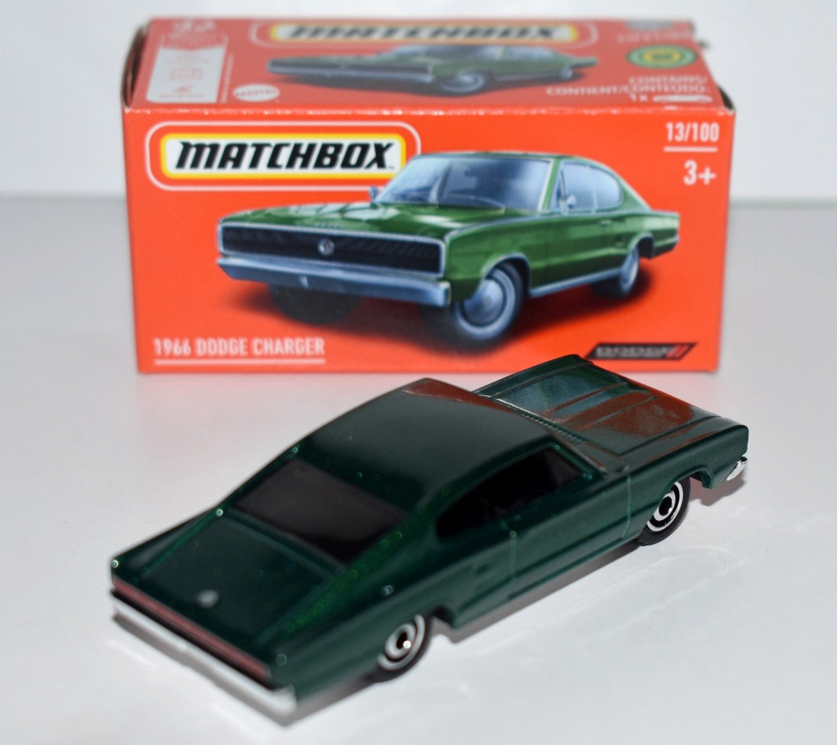 Matchbox  Power Grabs 1966 Dodge Charger