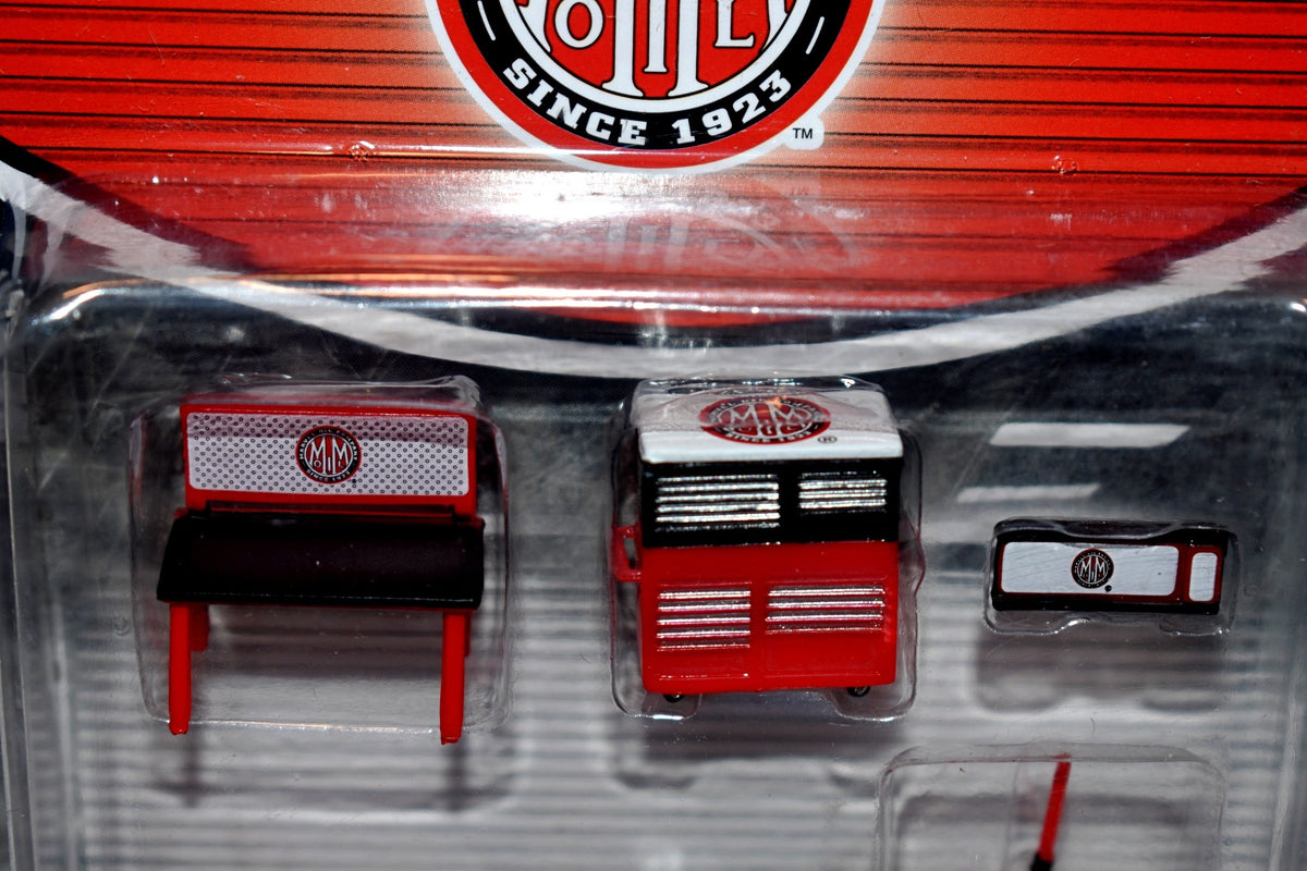 Greenlight Shop Tool Accessories - Marvel Mystery Oil Shop Tools