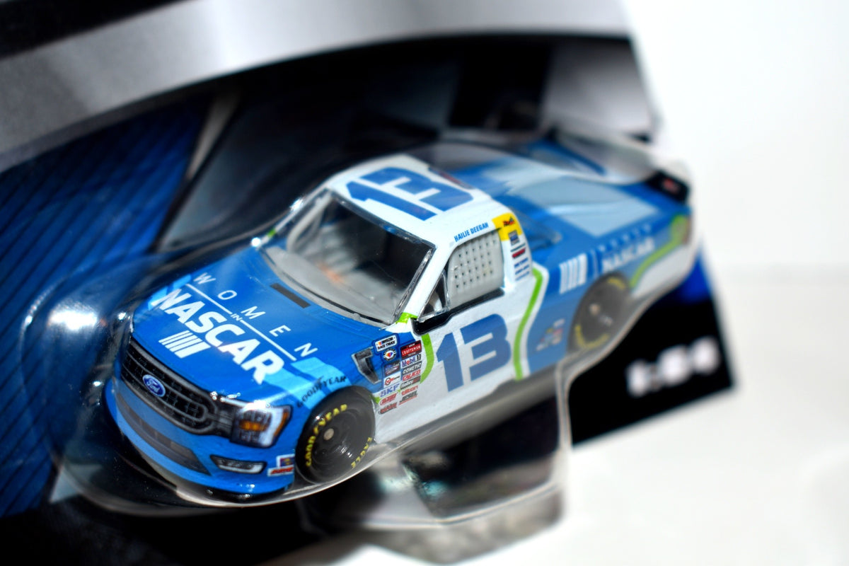 Lionel NASCAR Authentics - Hailie Deegan Women in NASCAR Ford F150 Race Truck