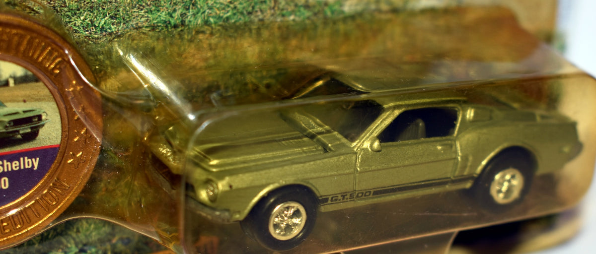 Johnny Lightning Muscle Cars USA 1968 Ford Mustang Shelby GT-500-2