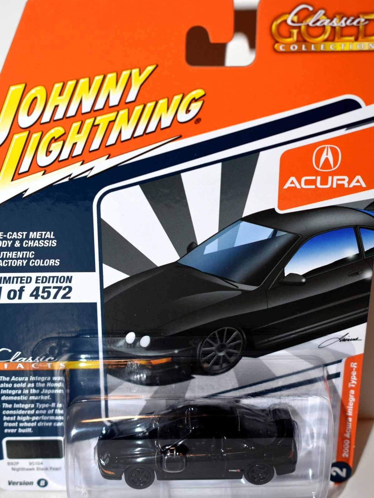 Johnny Lightning Classic Gold - 2000 Acura Integra GS-R