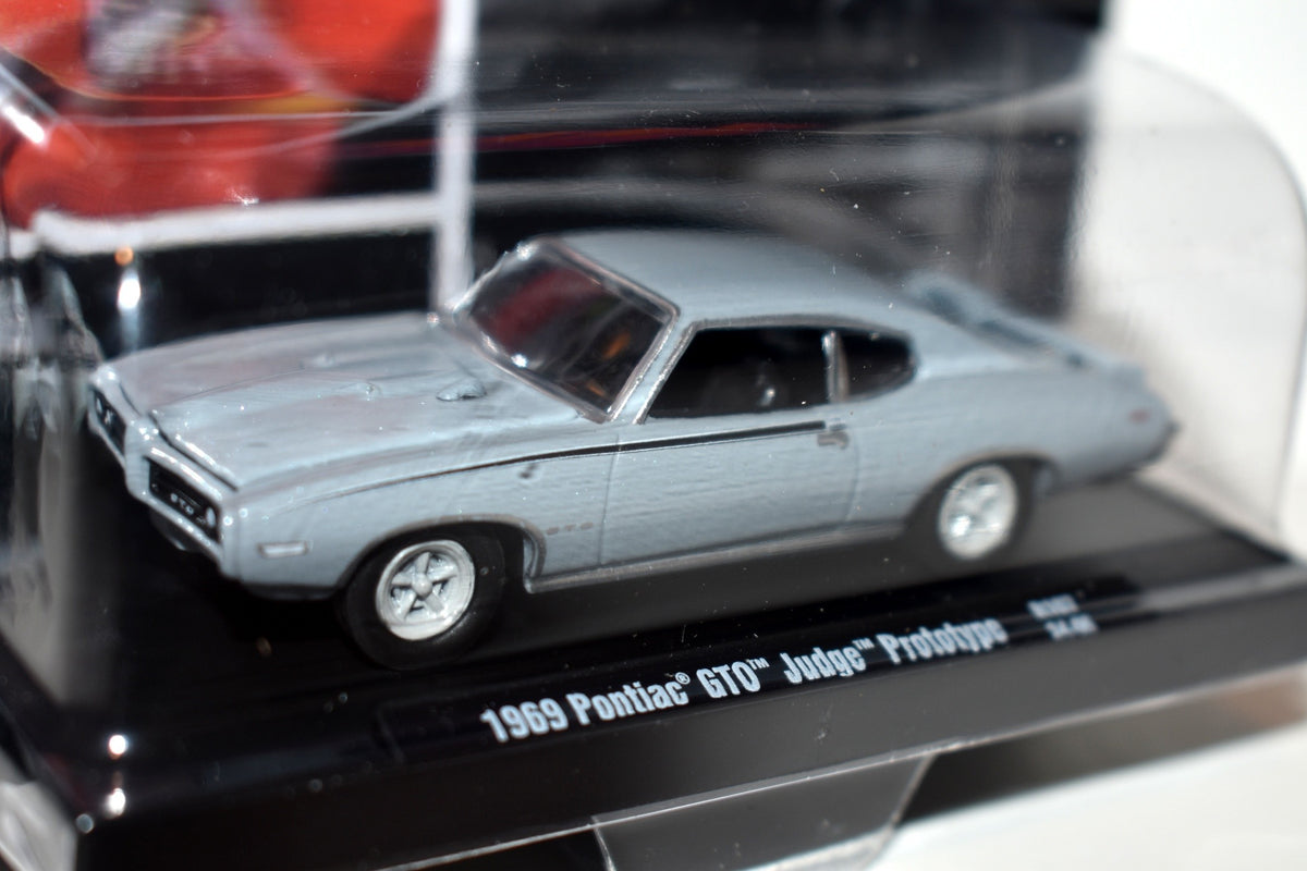 M2 Machines Drivers - 1969 Pontiac GTO Judge Prototype