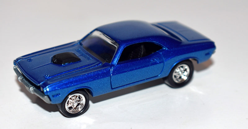 Johnny Lightning Muscle Cars USA - 1970 Dodge Challenger