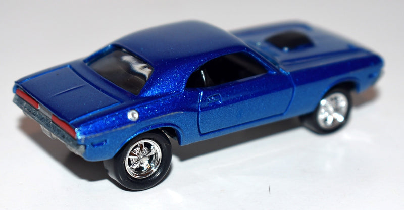 Johnny Lightning Muscle Cars USA - 1970 Dodge Challenger