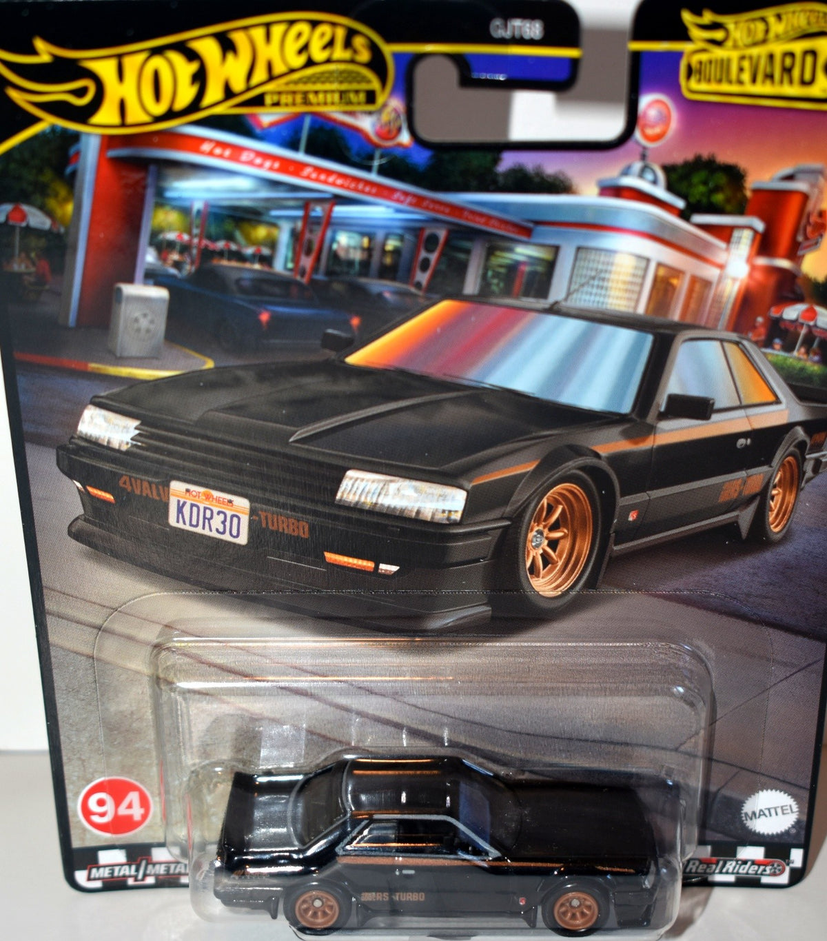 Hot Wheels Premium - Boulevard - Nissan Skyline RS Turbo (KDR30)