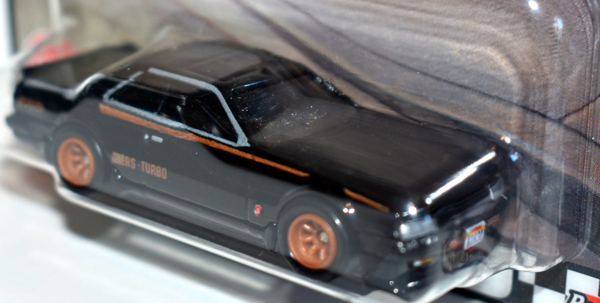 Hot Wheels Premium - Boulevard - Nissan Skyline RS Turbo (KDR30)