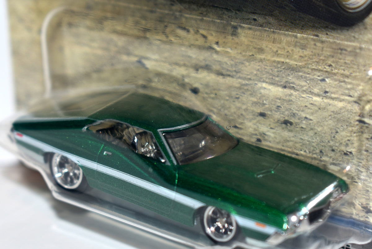 Hot Wheels Premium  Fast & Furious 1972 Ford Torino Grand Sport