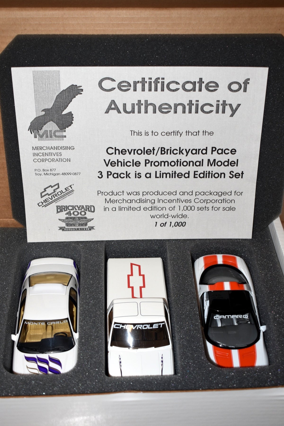 AMT Dealer Promo - Rare Certified 1-1000 1996 NASCAR Brickyard 400 Pace Vehicle Set