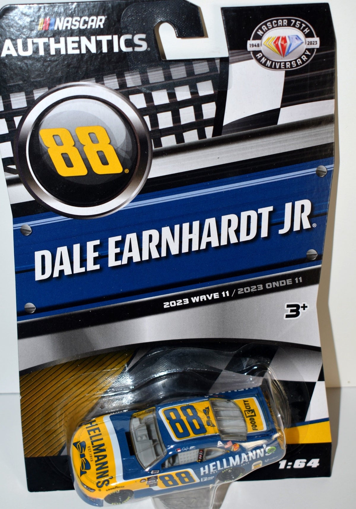 Lionel NASCAR Authentics - Dale Earnhardt  Hellmann's Chevrolet Camaro