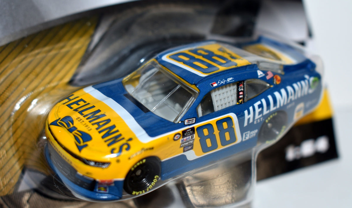 Lionel NASCAR Authentics - Dale Earnhardt  Hellmann's Chevrolet Camaro