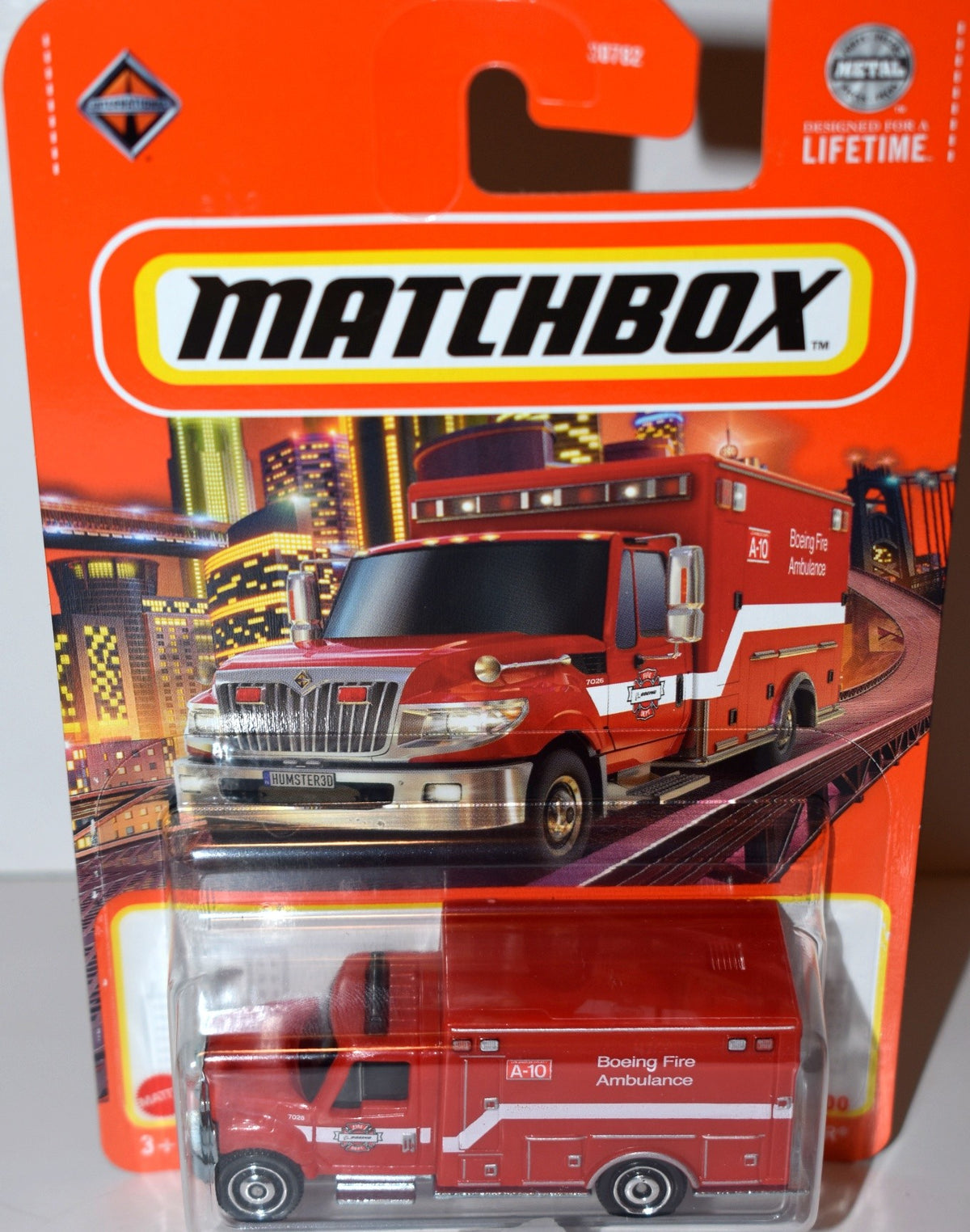 Matchbox - International Terrastar Ambulance