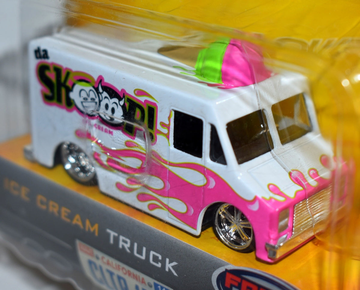 Jada - Skoops Ice Cream Truck - Step Van