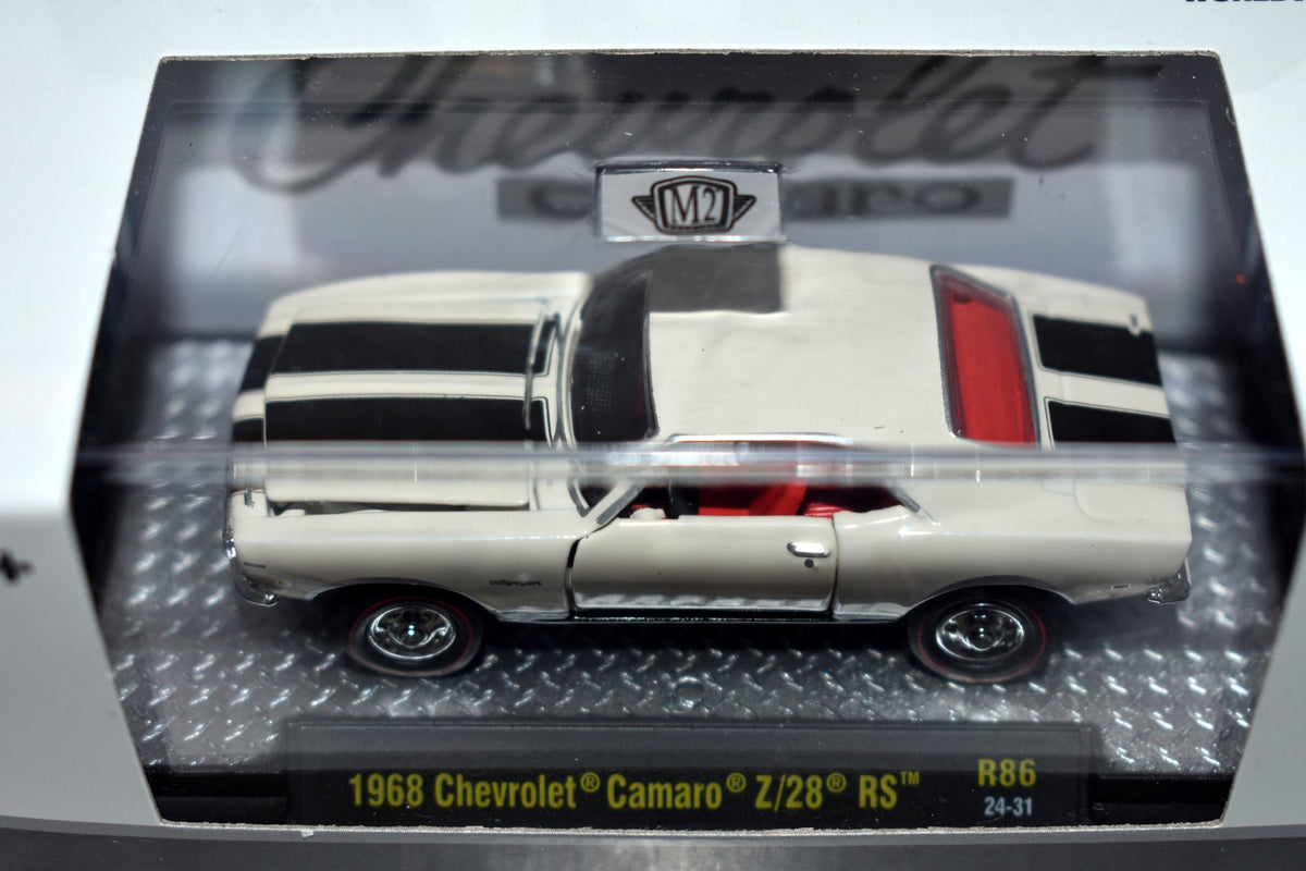 M2 Machines Auto-Thentics - 1968 Chevrolet Camaro Z28 RS