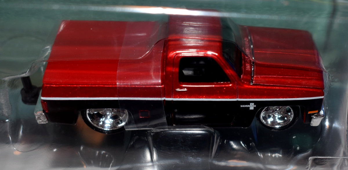 Maisto - Tow & Go - 1987 Chevrolet 1500 Pickup Truck & Bass Boat