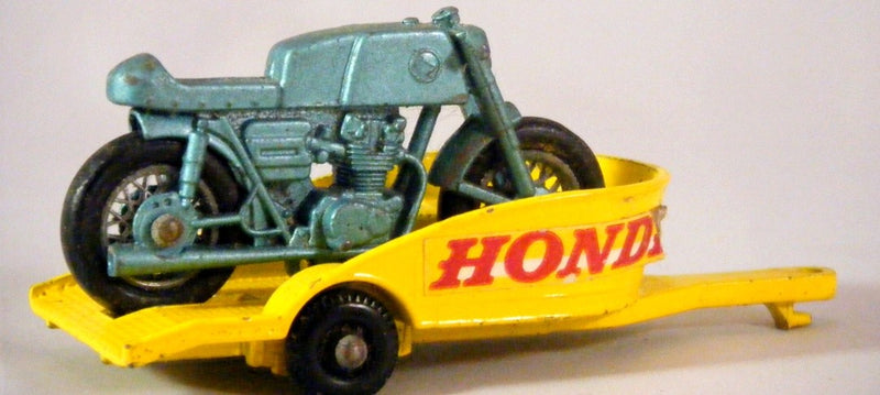 Matchbox Regular Wheels - Honda Motorcycle and Trailer