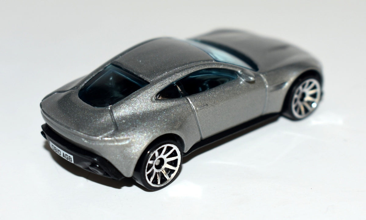 Hot Wheels - Aston Martin DB 10
