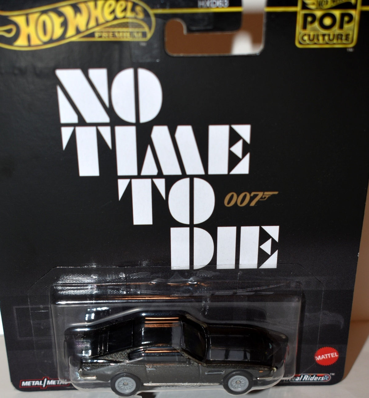 Hot Wheels Premium - James Bond No Time To Die - Aston Martin V8