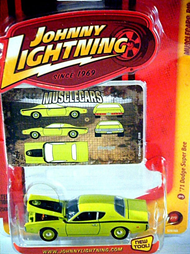 Johnny Lightning Muscle Cars - 1971 Dodge Super Bee