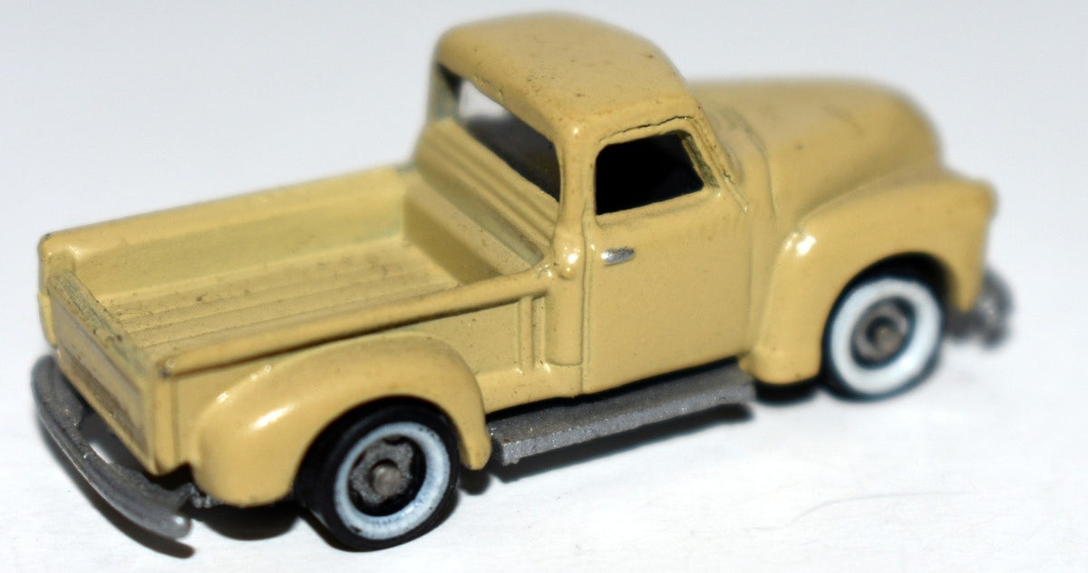 Racing Champions - N Scale - 1940's Chevrolet 3100 Pickup Truck