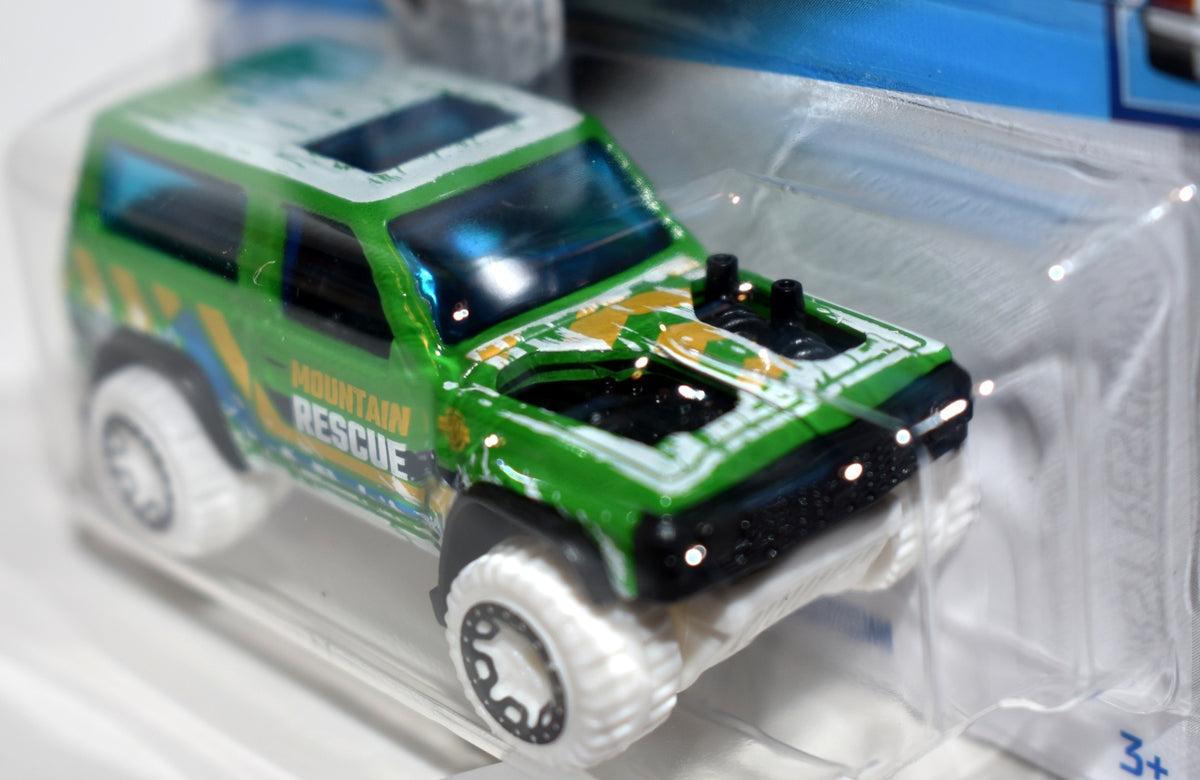 Hot Wheels  - First Response - Nissan Patrol Mountain Rescue Truck