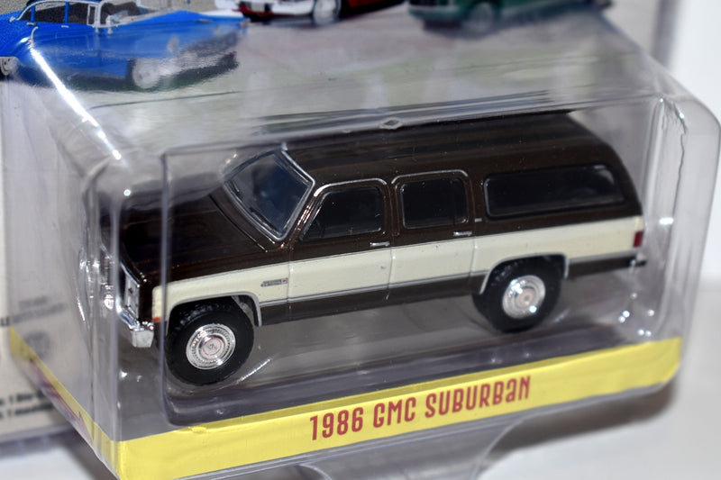Greenlight Showroom Floor - 1986 GMC Suburban