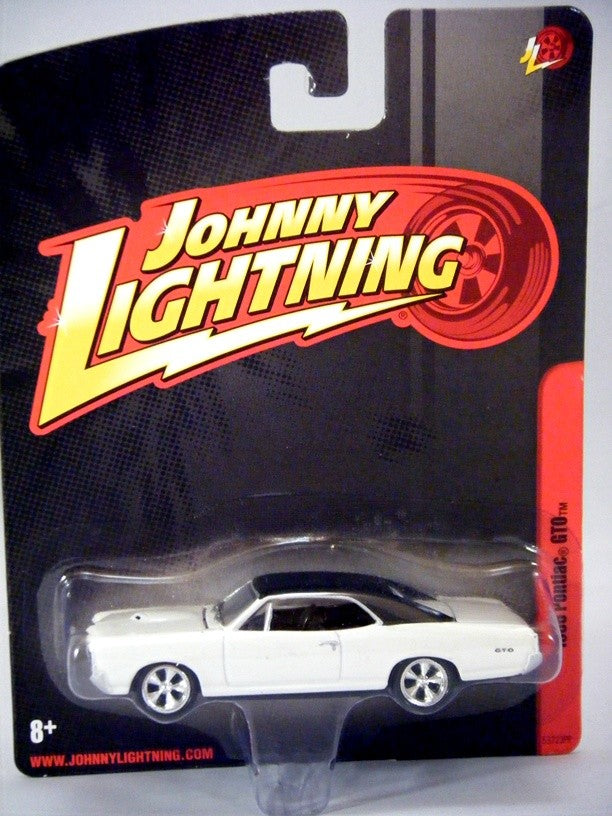  Johnny Lighting Forever 64 1966 Pontiac GTO