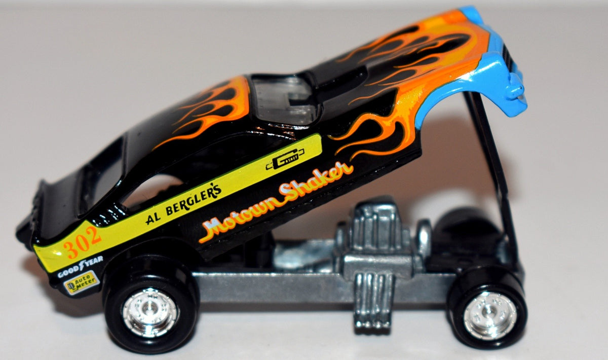 Johnny Lightning Dragsters USA - Motown Shaker - 1971 Chevrolet Vega NHRA Funny Car