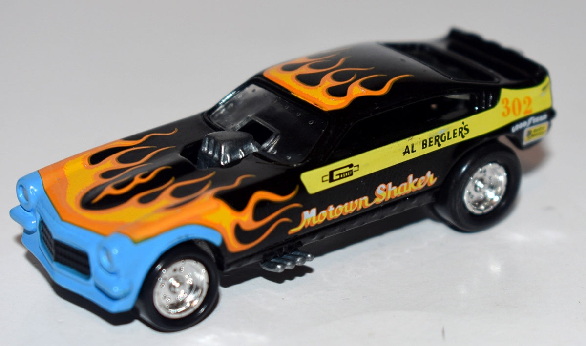 Johnny Lightning Dragsters USA - Motown Shaker - 1971 Chevrolet Vega NHRA Funny Car