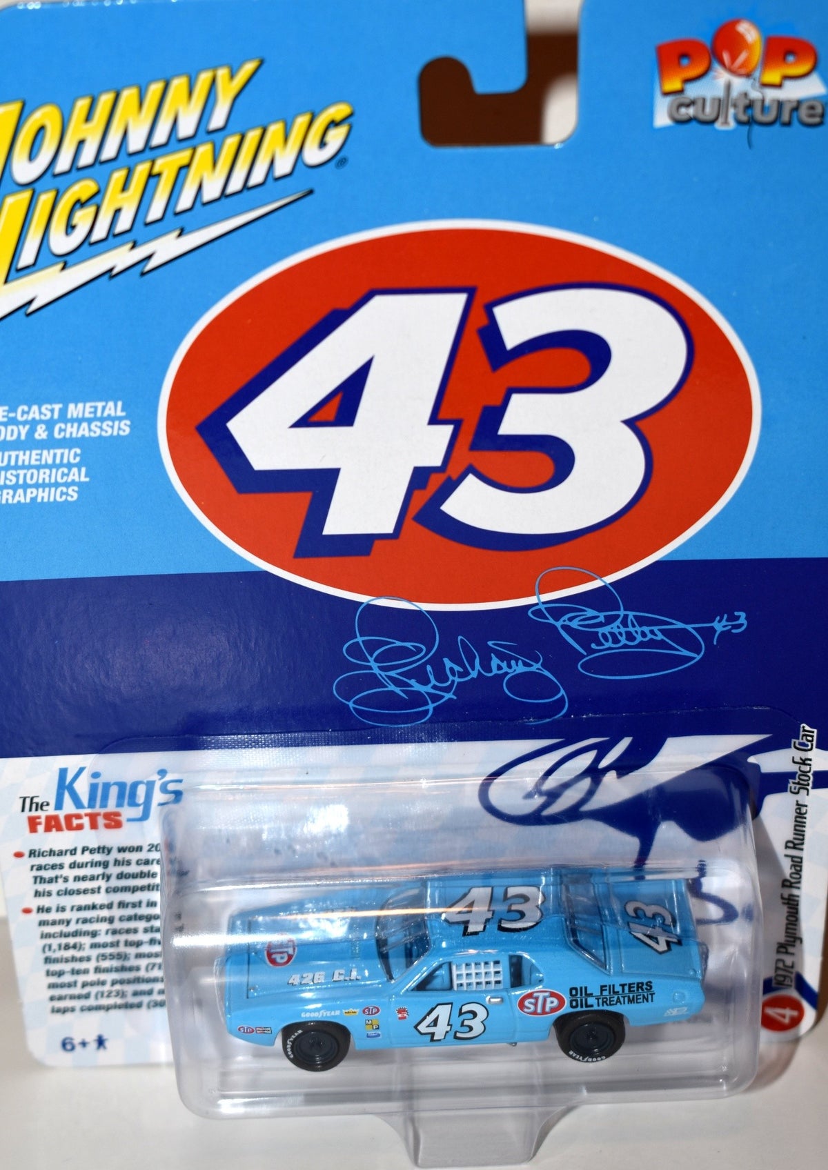 Johnny Lightning Pop Culture - The King Richard Petty's 1972 Plymouth Road Runner NASCAR Stock Car