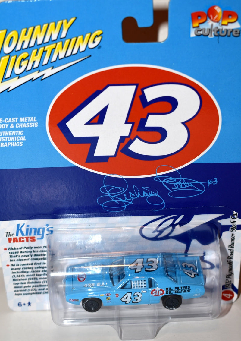 Johnny Lightning Pop Culture - The King Richard Petty's 1972 Plymouth Road Runner NASCAR Stock Car