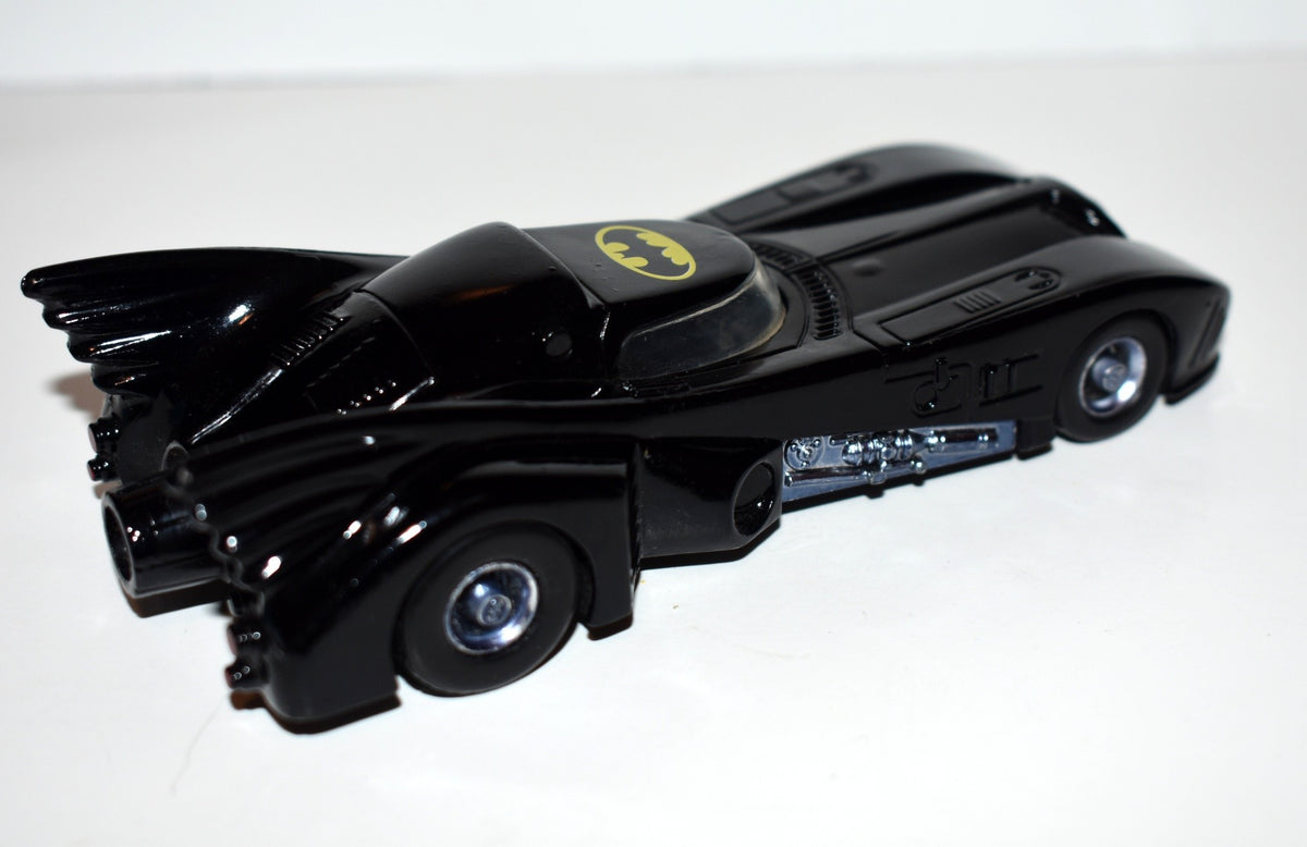 Ertl - Batmobile