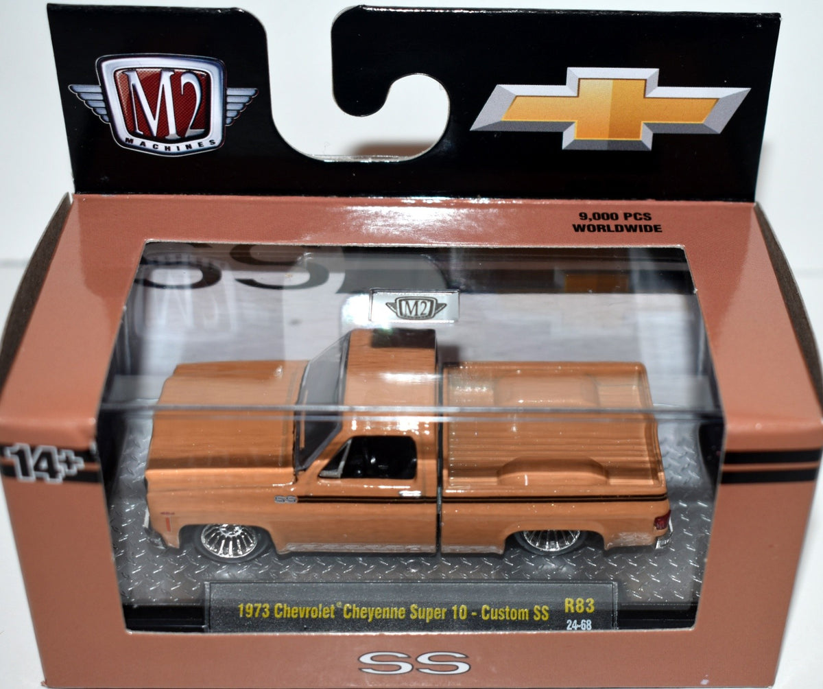 M2 Machines -  1973 Chevrolet Cheyenne Super 10 Custom SS Squarebody