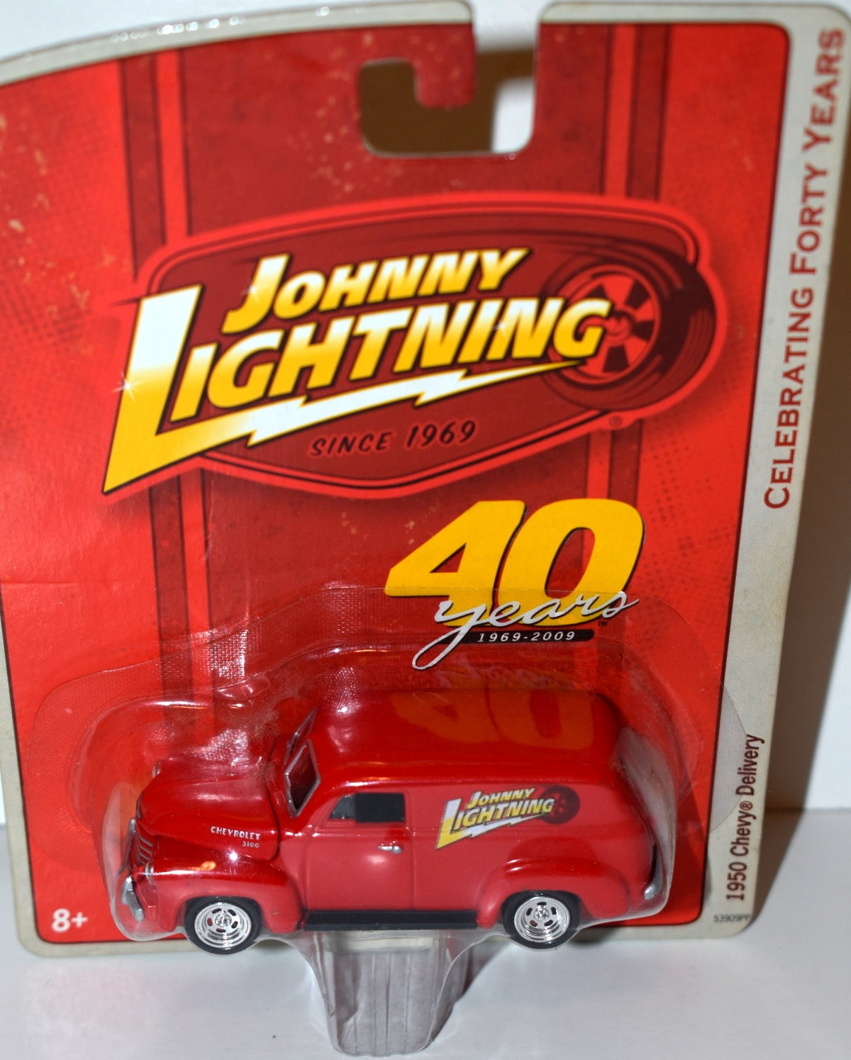 Johnny Lightning  40th Anniversary - 1950 Chevrolet 3100 Suburban