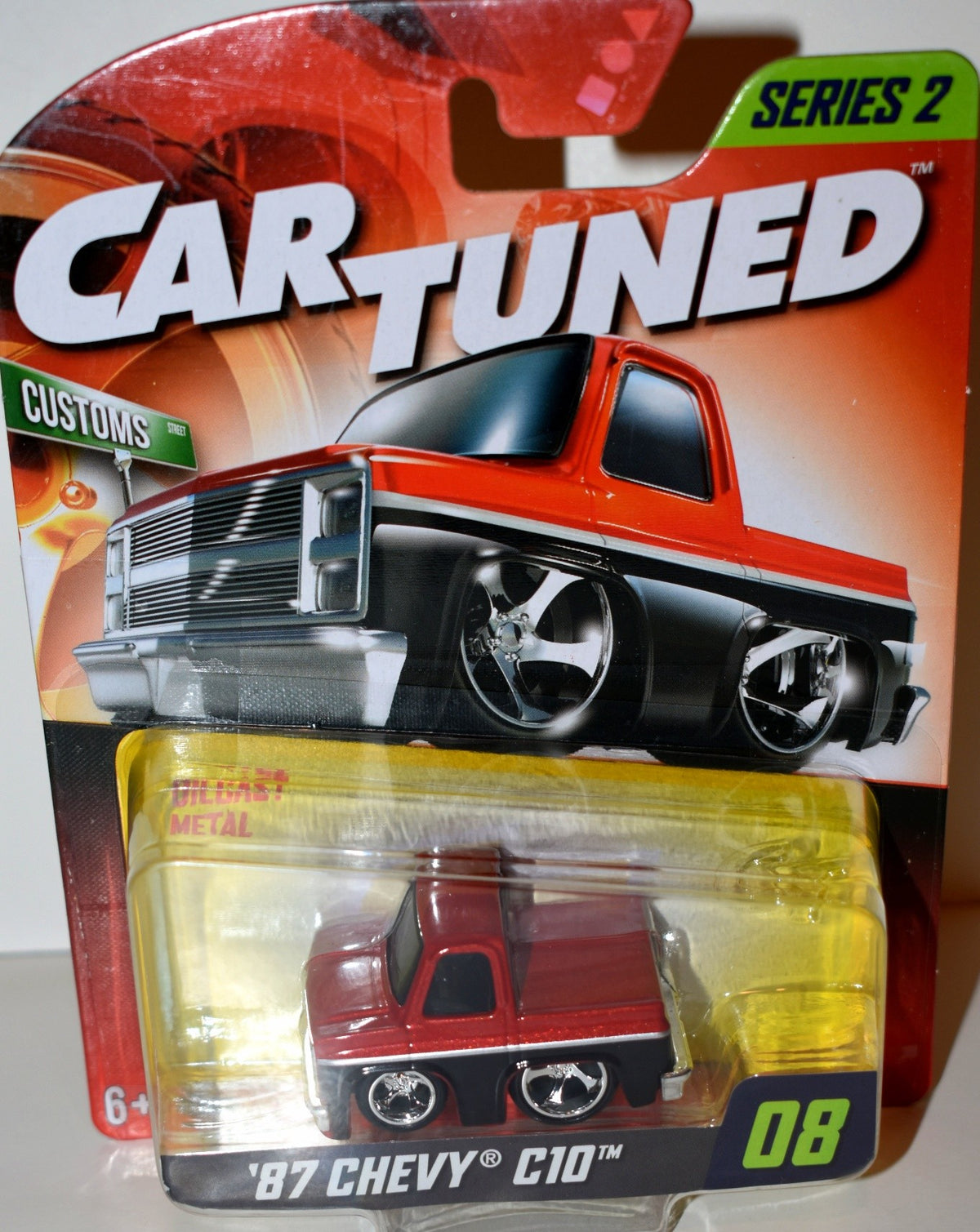 MGA Entertainment - CarTuned - 1987 Chevy C10 Squarebody Pickup Truck